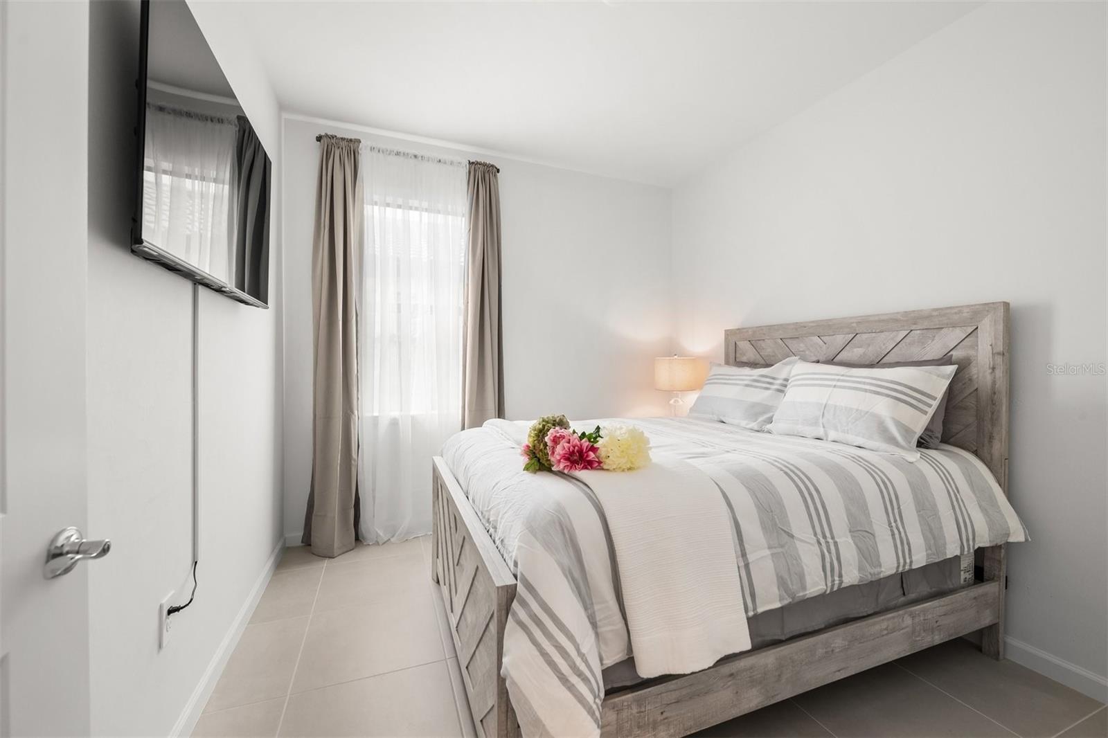 TALON PRESERVE PH 4 - Residential Lease