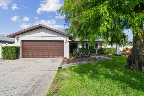 6903 CEDAR RIDGE DRIVE N PINELLAS PARK FL 33781