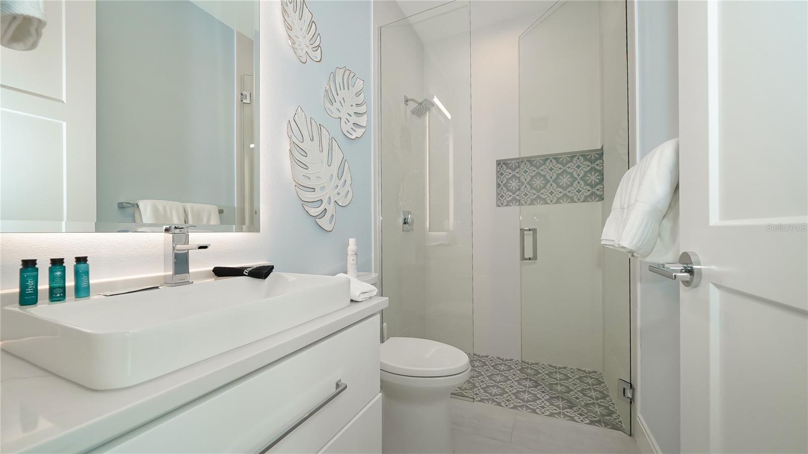 HOLMES BEACH 17TH UNIT - Residential