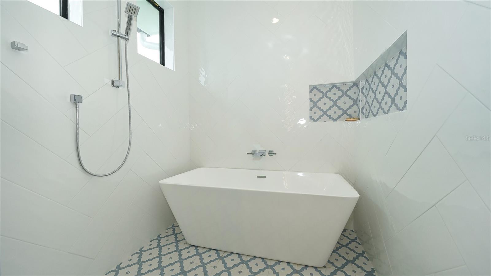 HOLMES BEACH 17TH UNIT - Residential