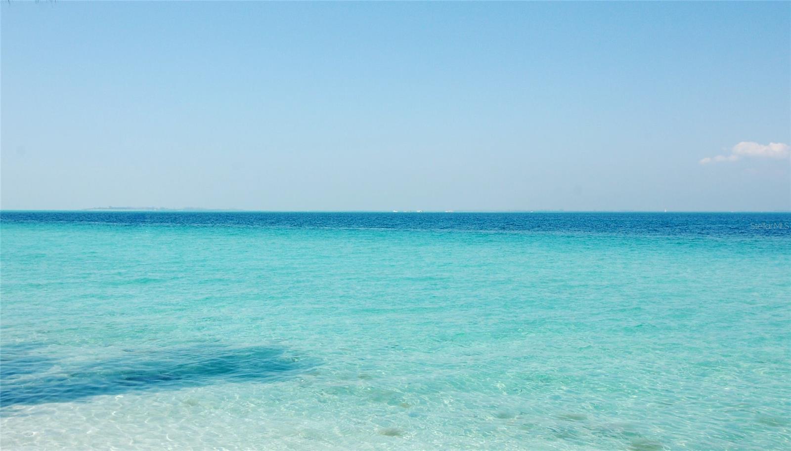 HOLMES BEACH 17TH UNIT - Residential