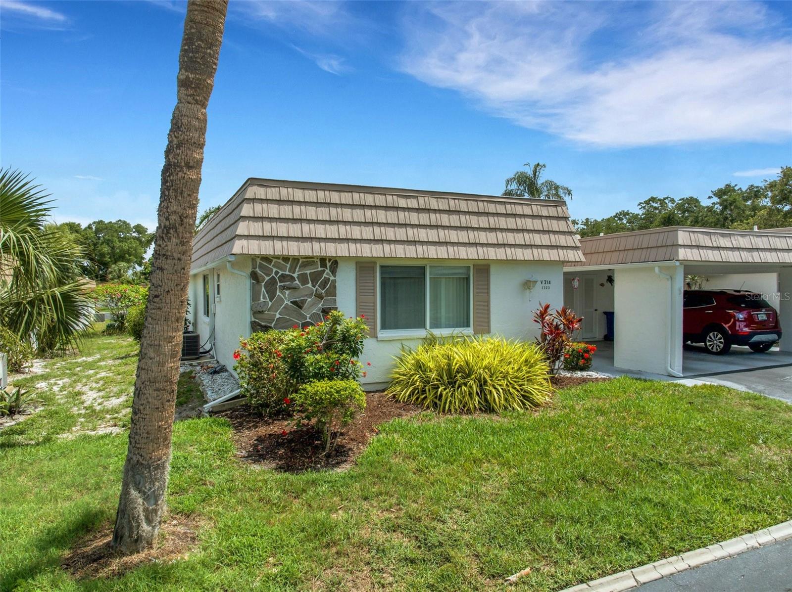 2323 WATERBLUFF PLACE V314