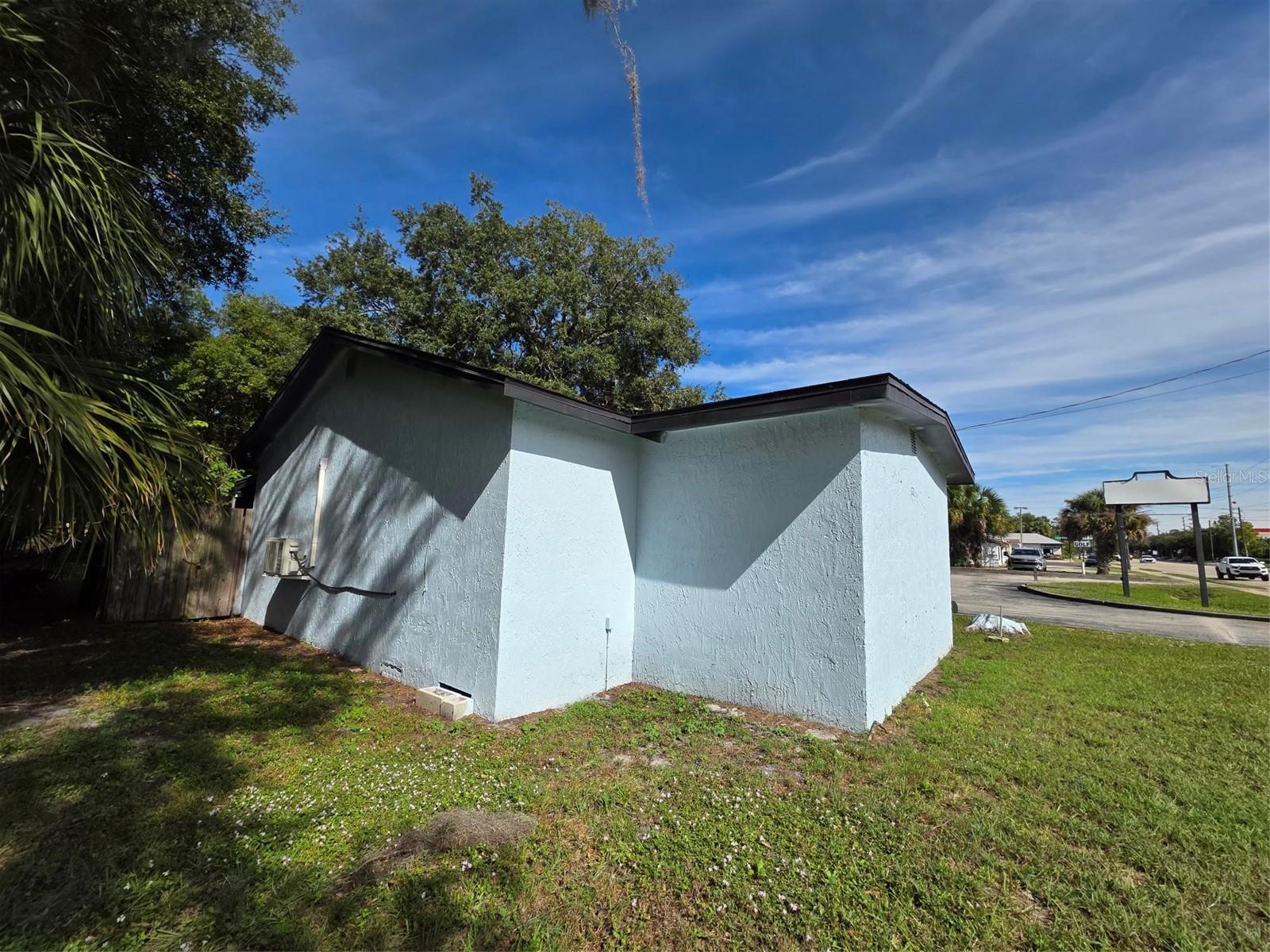 217 E STATE ROAD 434