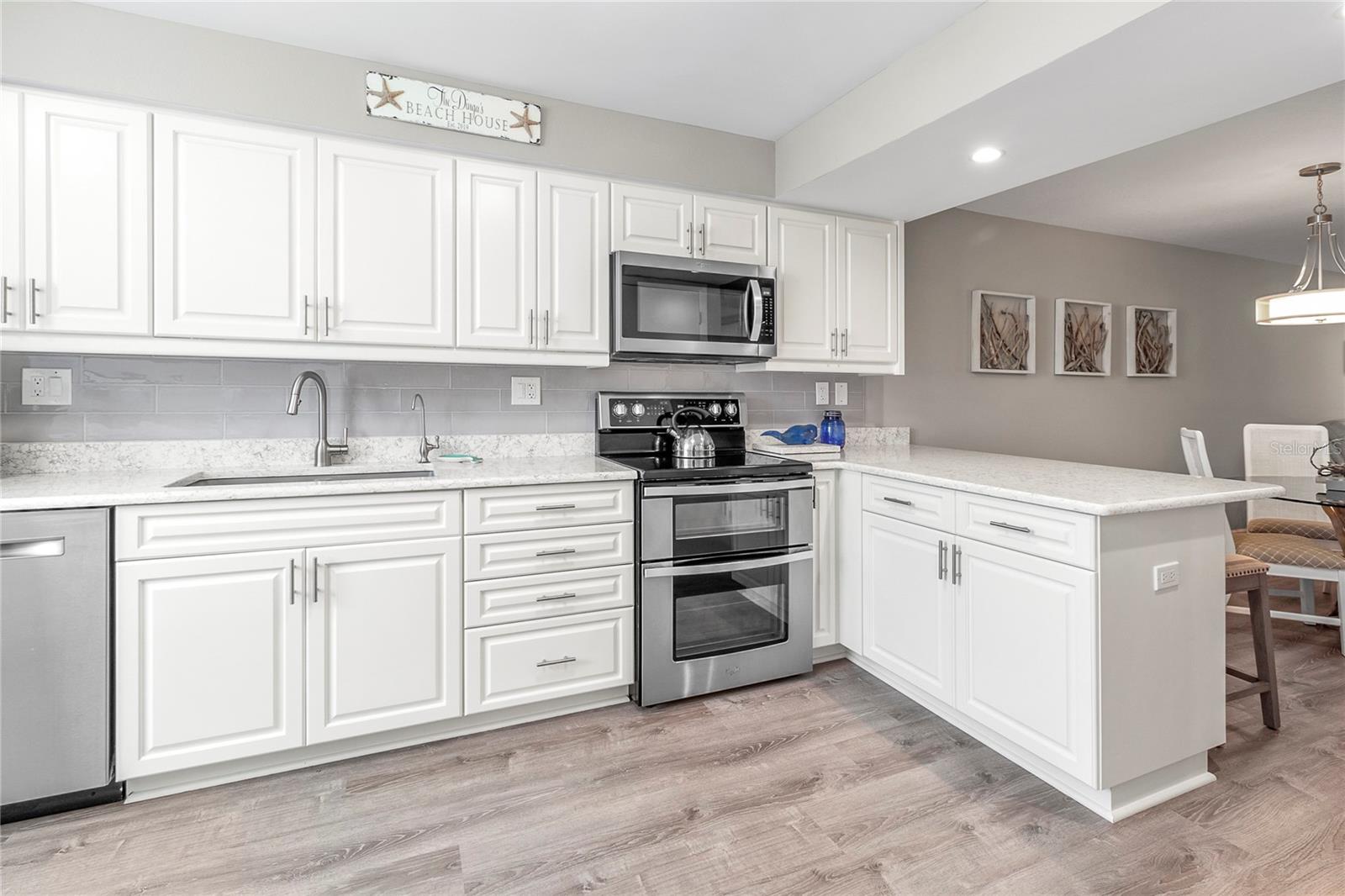 BAYPORT BCH & TEN PH F - Residential Lease