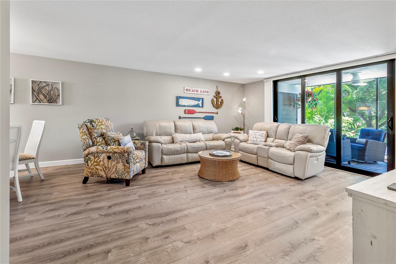 BAYPORT BCH & TEN PH F - Residential Lease