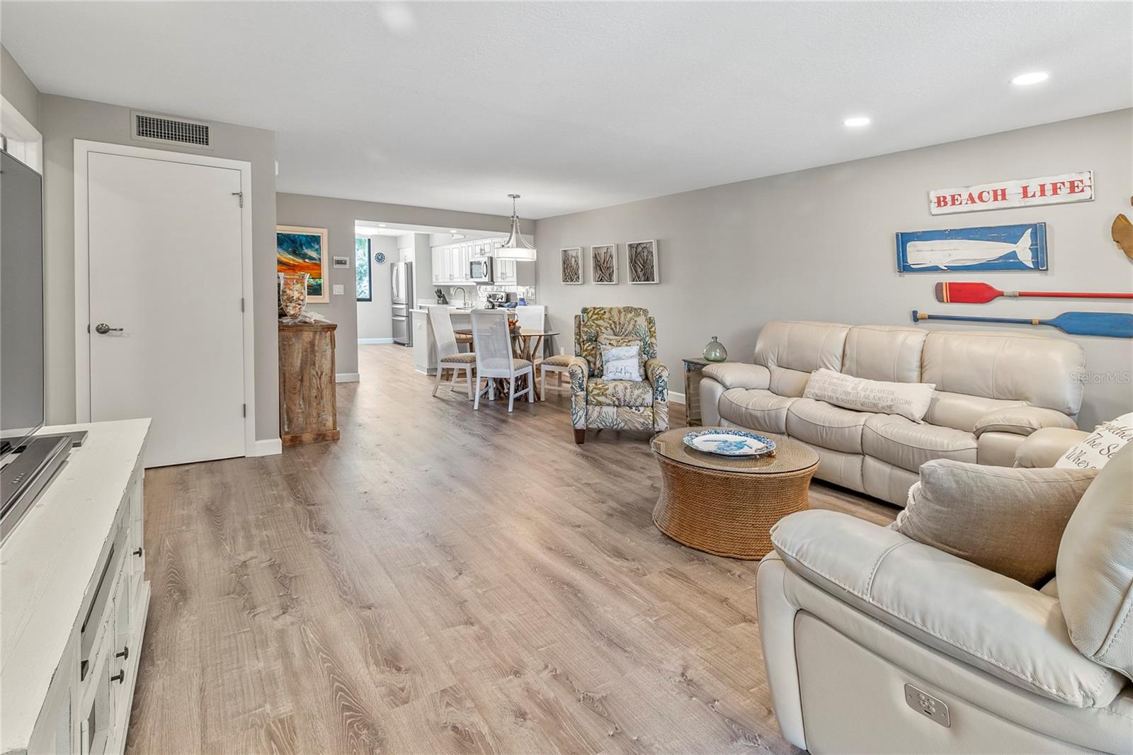 BAYPORT BCH & TEN PH F - Residential Lease