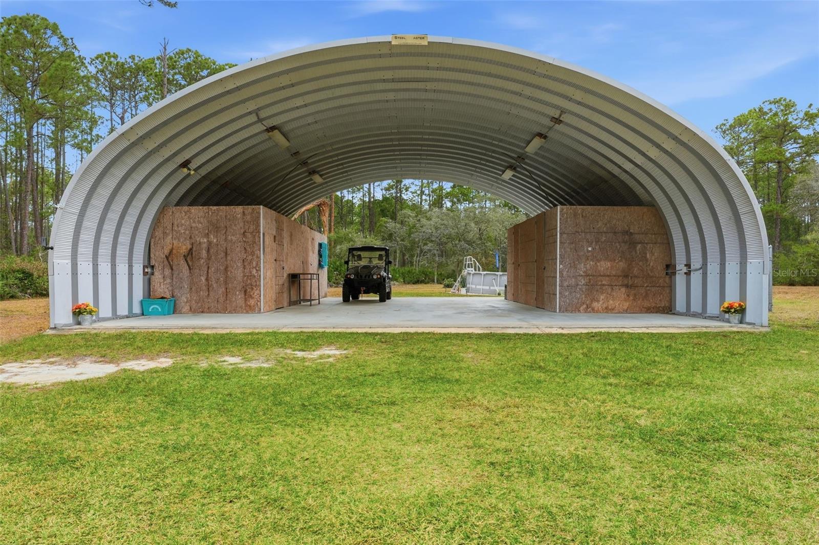 LAKE GEORGE MANOR - Residential