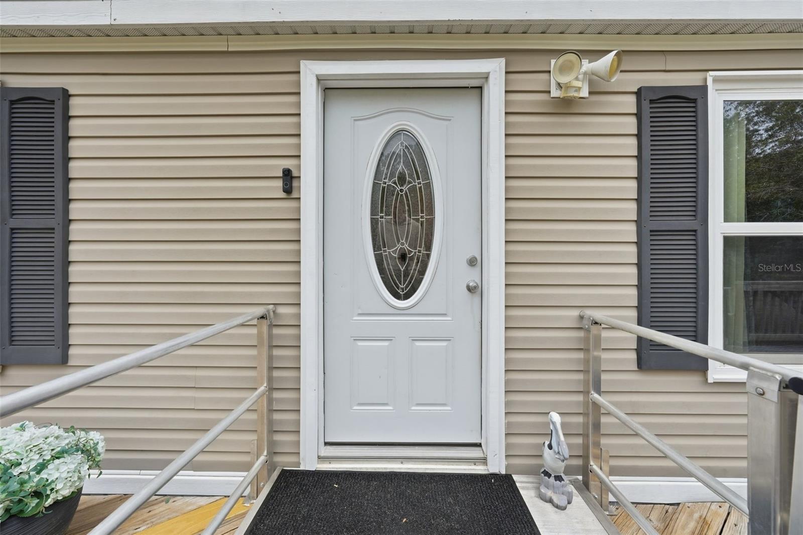 LAKE GEORGE MANOR - Residential