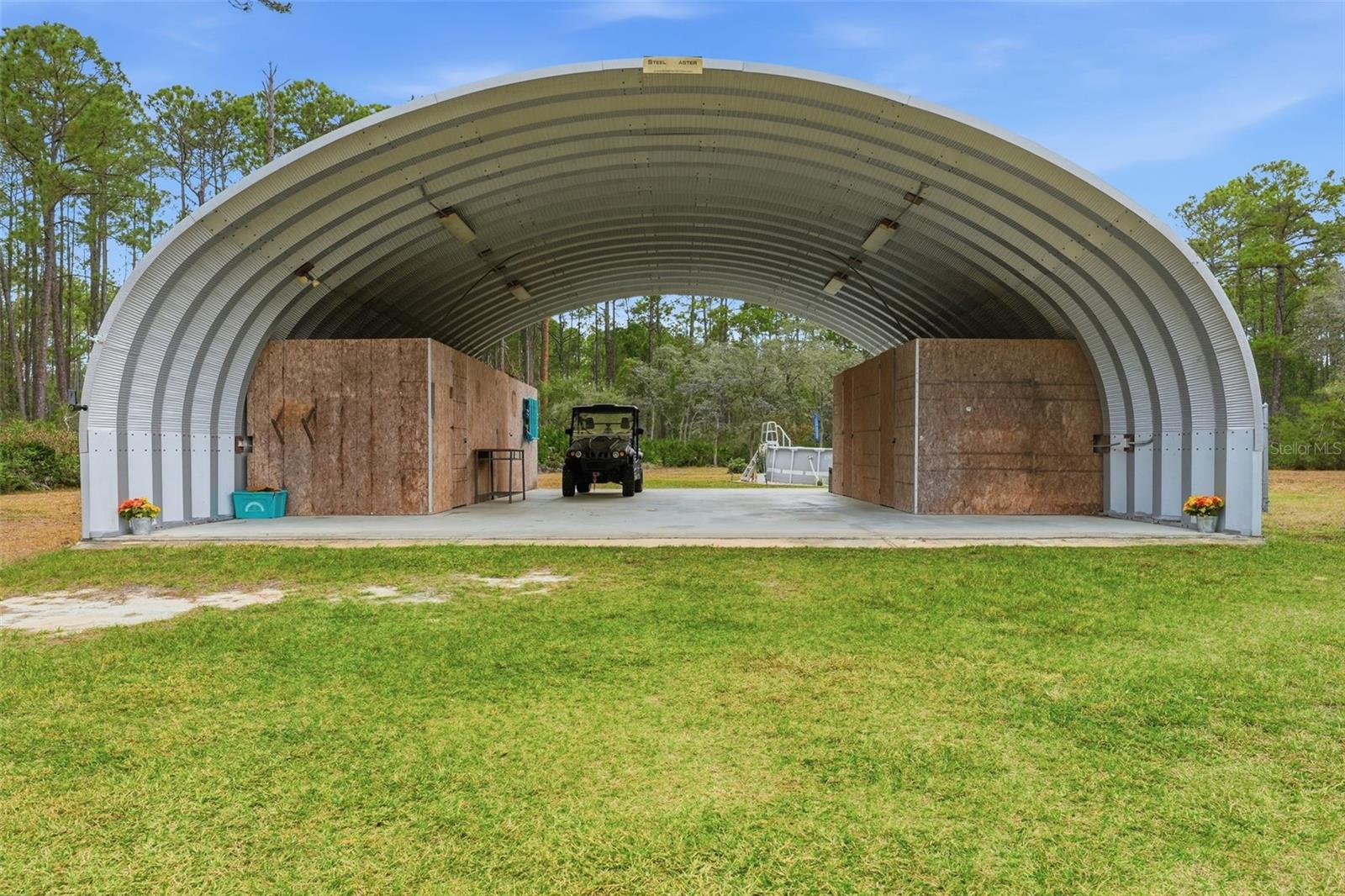 LAKE GEORGE MANOR - Residential