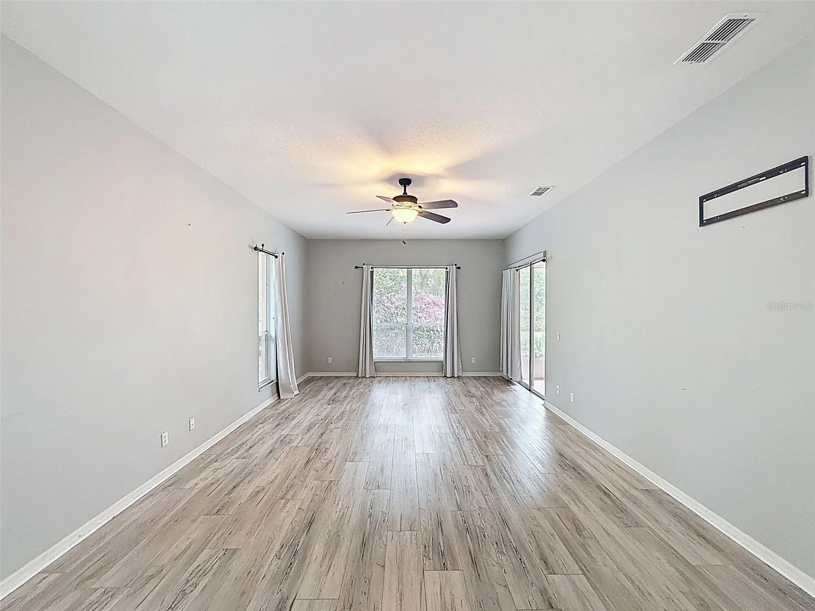 RAINBOW SPGS COUNTRY CLUB ESTATE - Residential