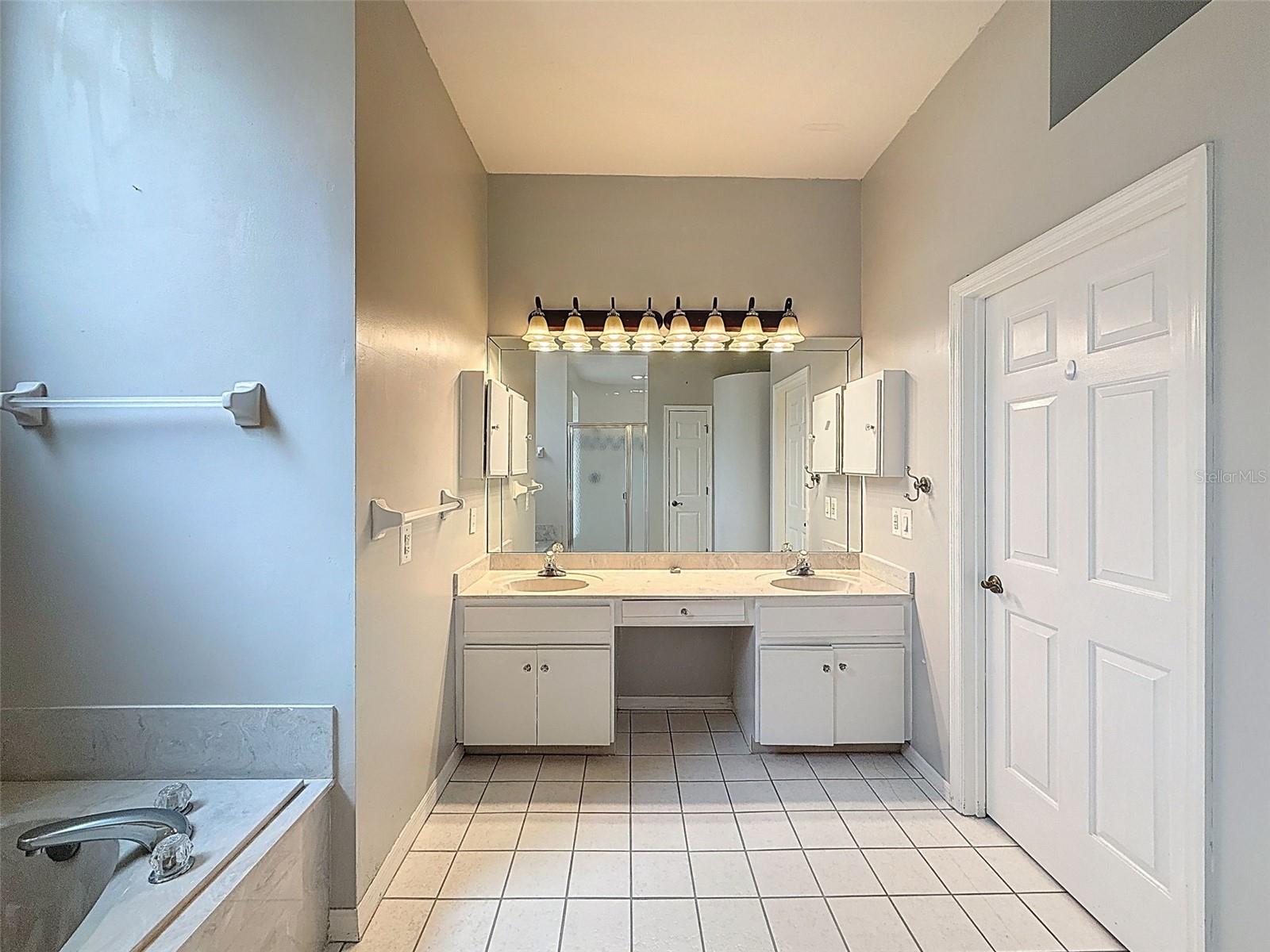 RAINBOW SPGS COUNTRY CLUB ESTATE - Residential