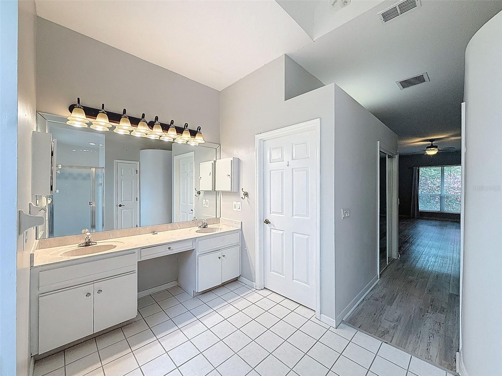 RAINBOW SPGS COUNTRY CLUB ESTATE - Residential