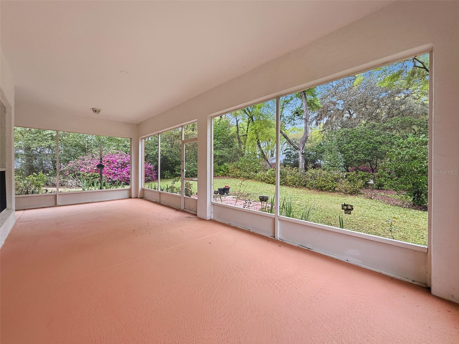 RAINBOW SPGS COUNTRY CLUB ESTATE - Residential