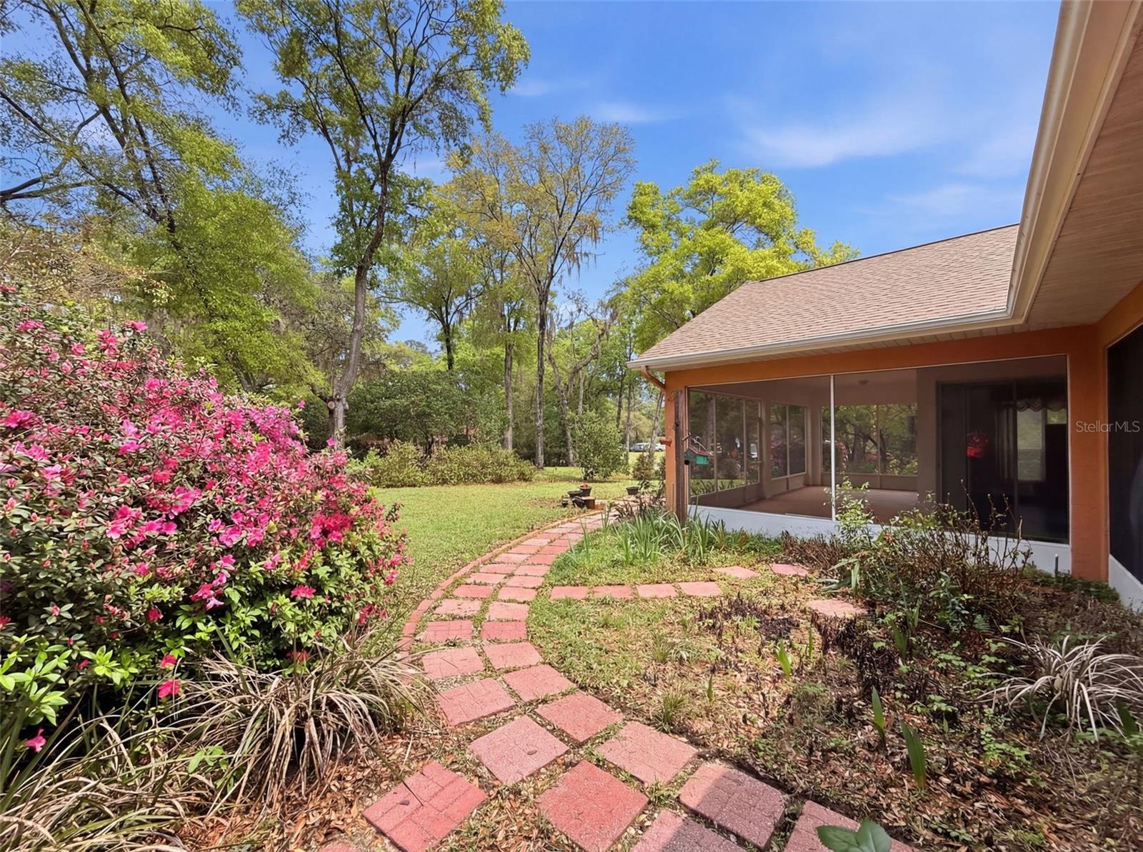 RAINBOW SPGS COUNTRY CLUB ESTATE - Residential