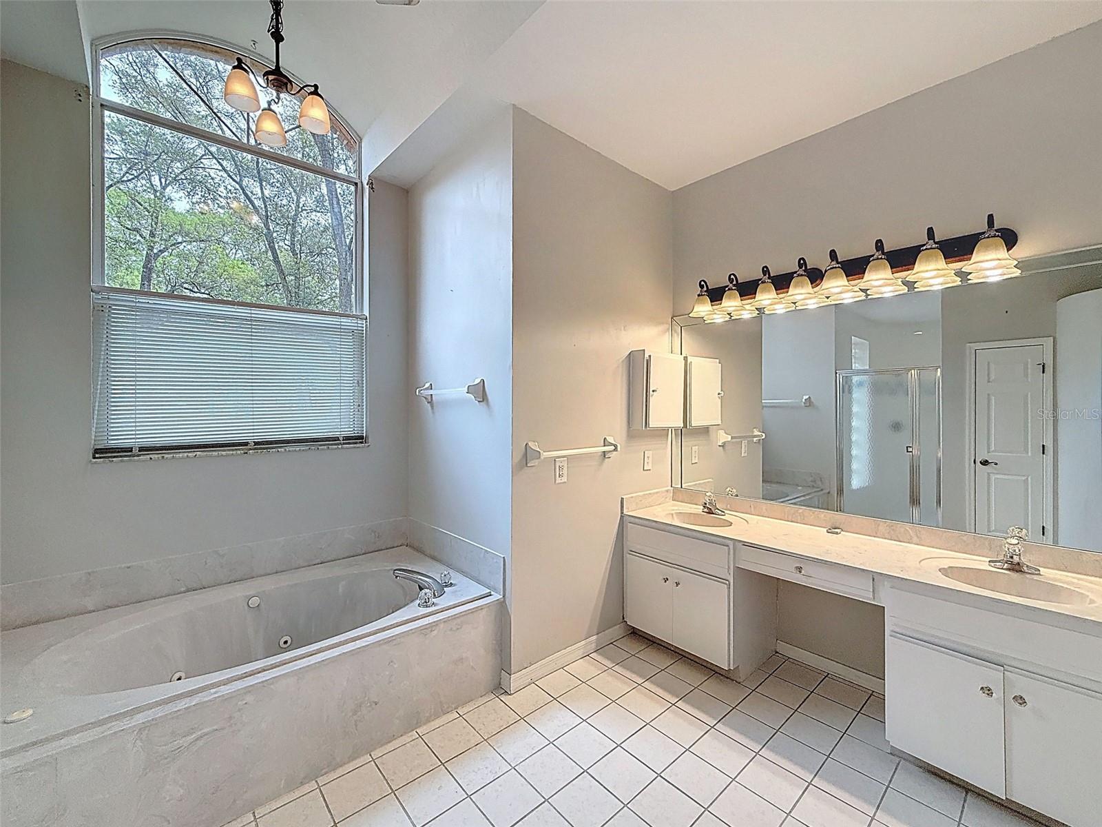 RAINBOW SPGS COUNTRY CLUB ESTATE - Residential