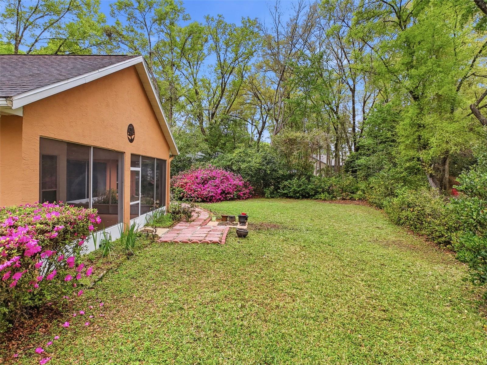 RAINBOW SPGS COUNTRY CLUB ESTATE - Residential