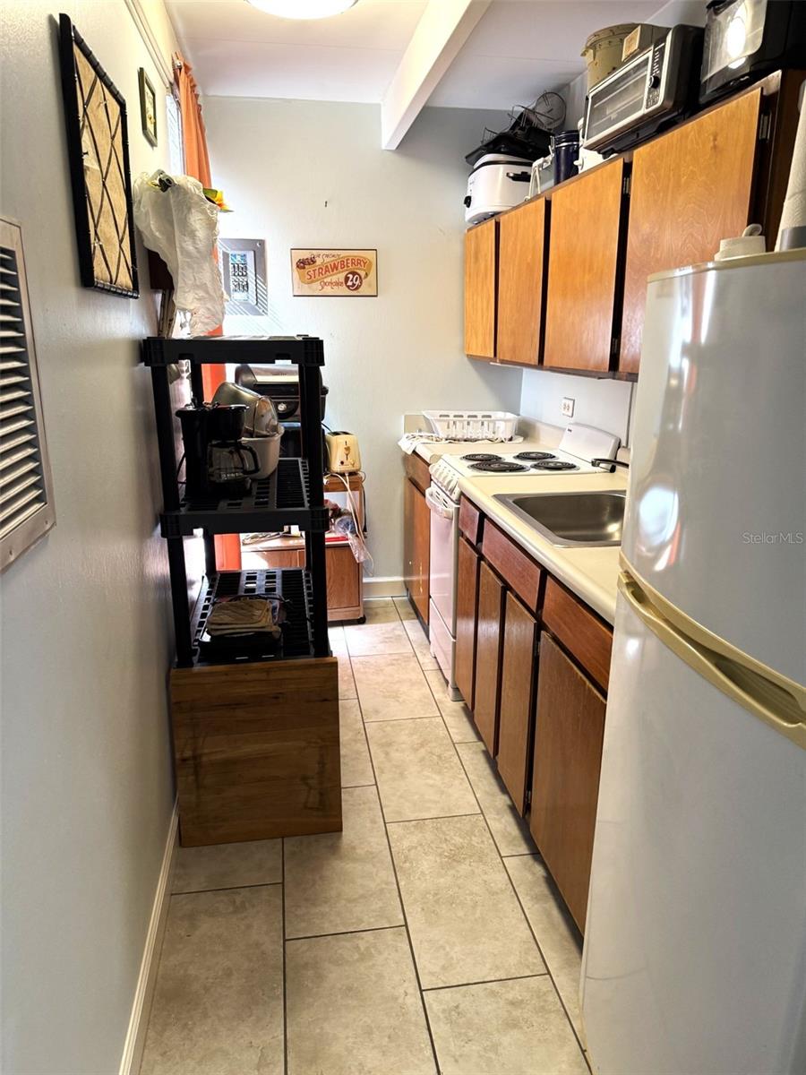 LAKESHORE CLUB - Residential