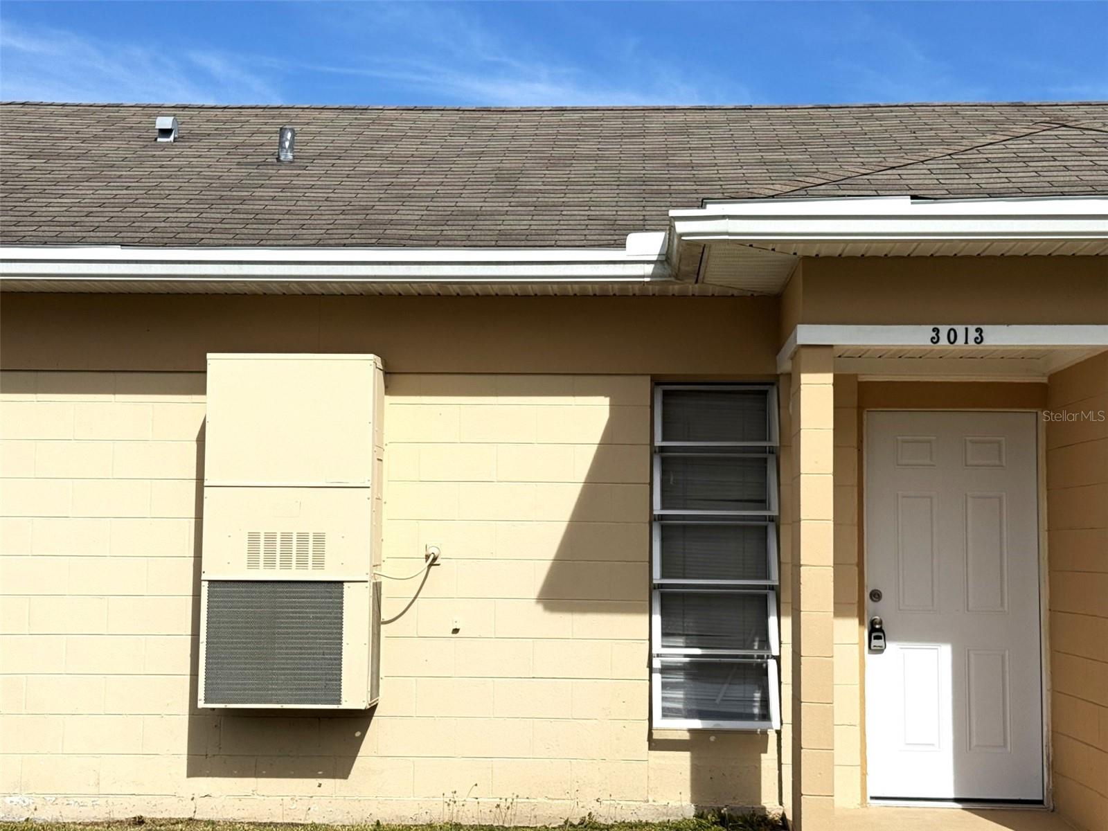 LAKESHORE CLUB - Residential