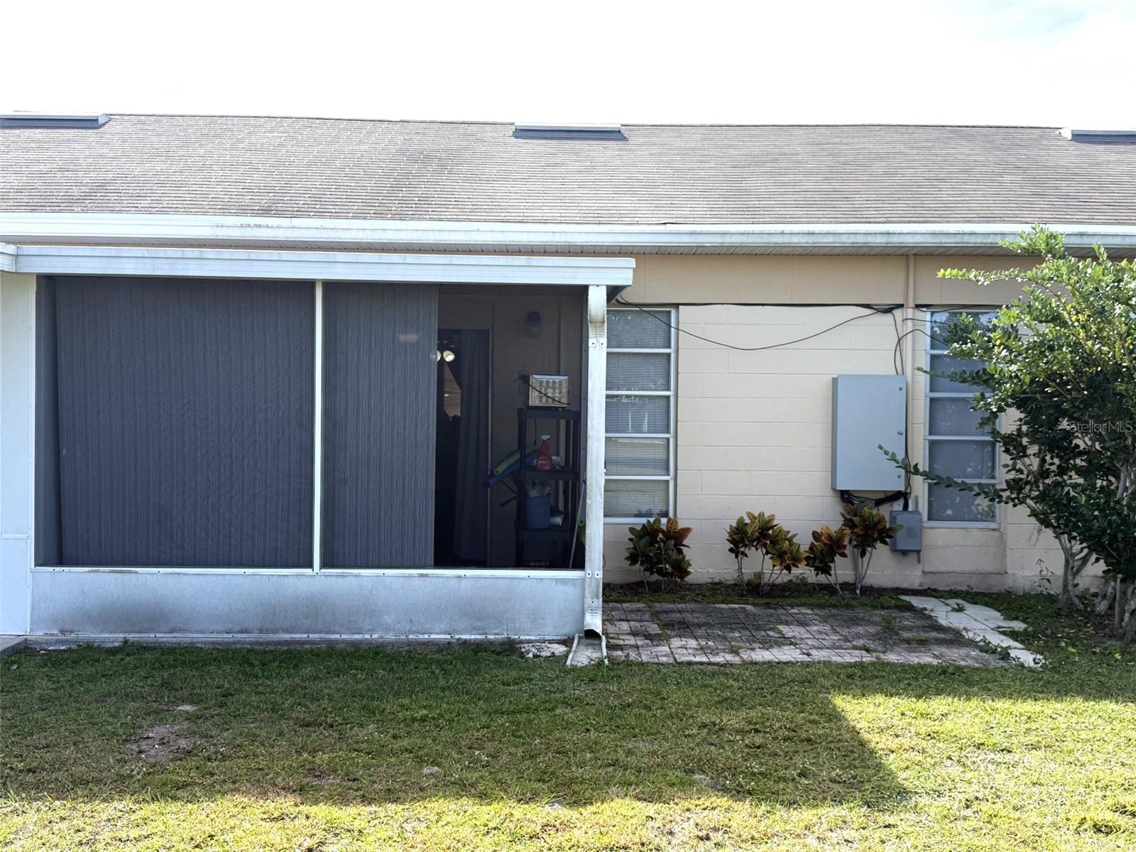 LAKESHORE CLUB - Residential