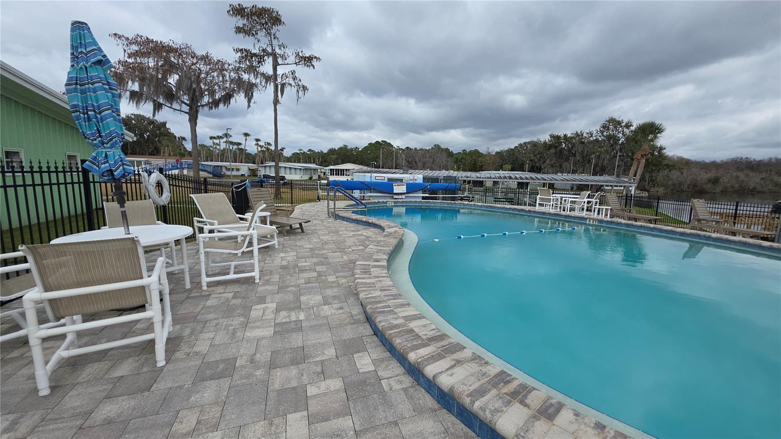 EUSTIS COUNTRY CLUB MANOR MHP UNIT 02A - Residential
