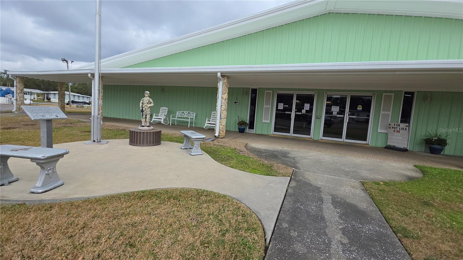 EUSTIS COUNTRY CLUB MANOR MHP UNIT 02A - Residential