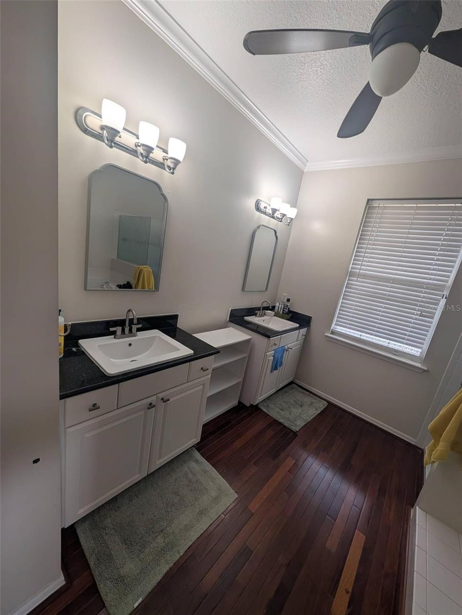 MARBLE HEAD - Residential