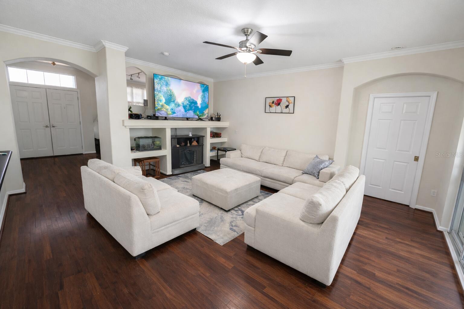 8044 CANYON LAKE CIRCLE