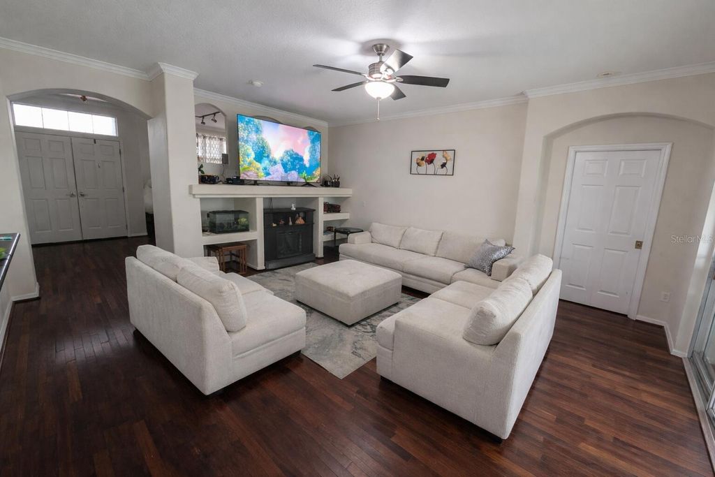 Photo of 8044 Canyon Lake Circle, Orlando, FL 32835 (MLS # O6387985)