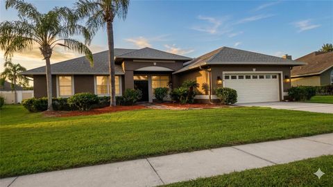 Photo of 8044 Canyon Lake Circle, Orlando, FL 32835 (MLS # O6387985)