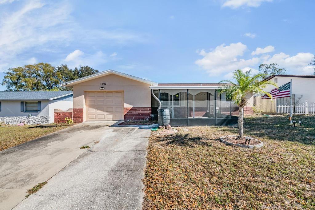 TRENTWOOD MANOR - Residential