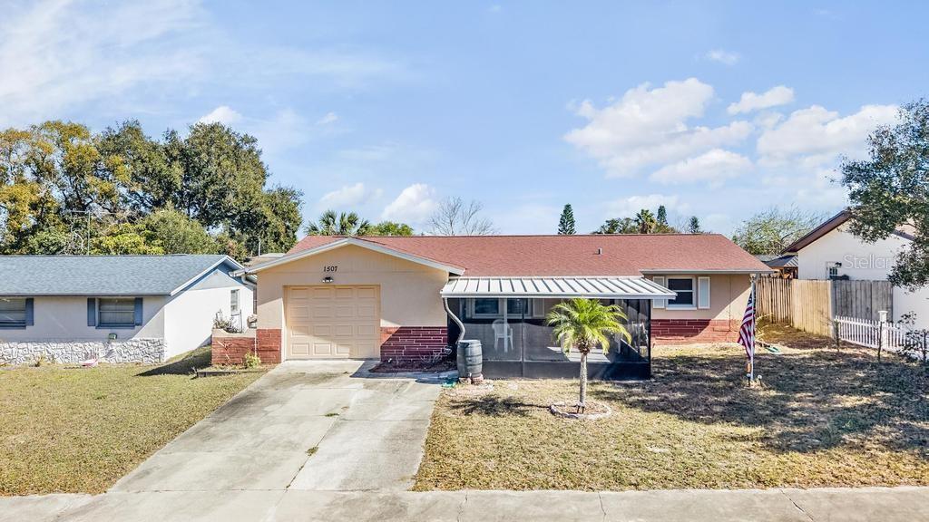 TRENTWOOD MANOR - Residential