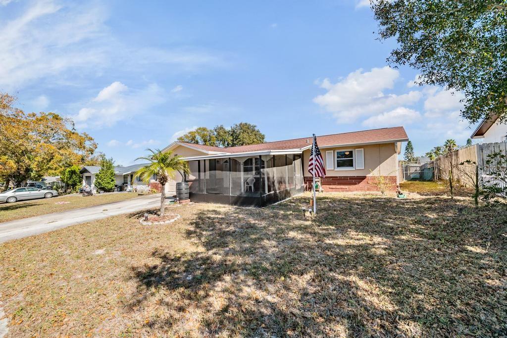 TRENTWOOD MANOR - Residential