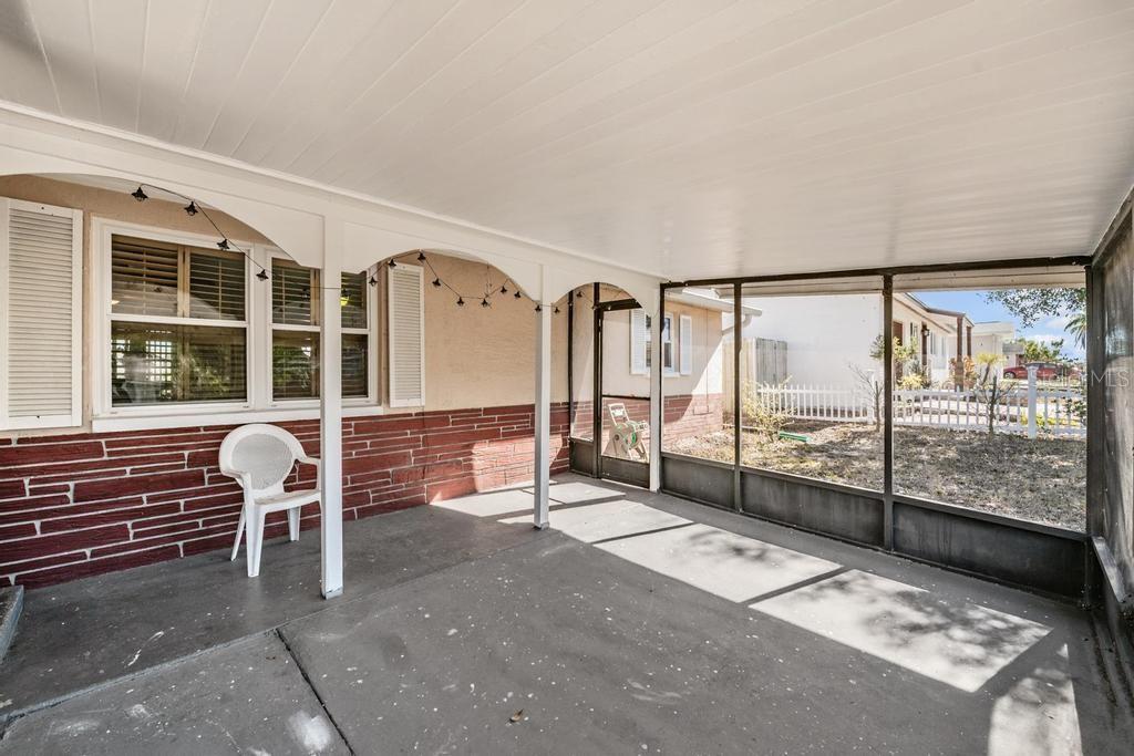 TRENTWOOD MANOR - Residential