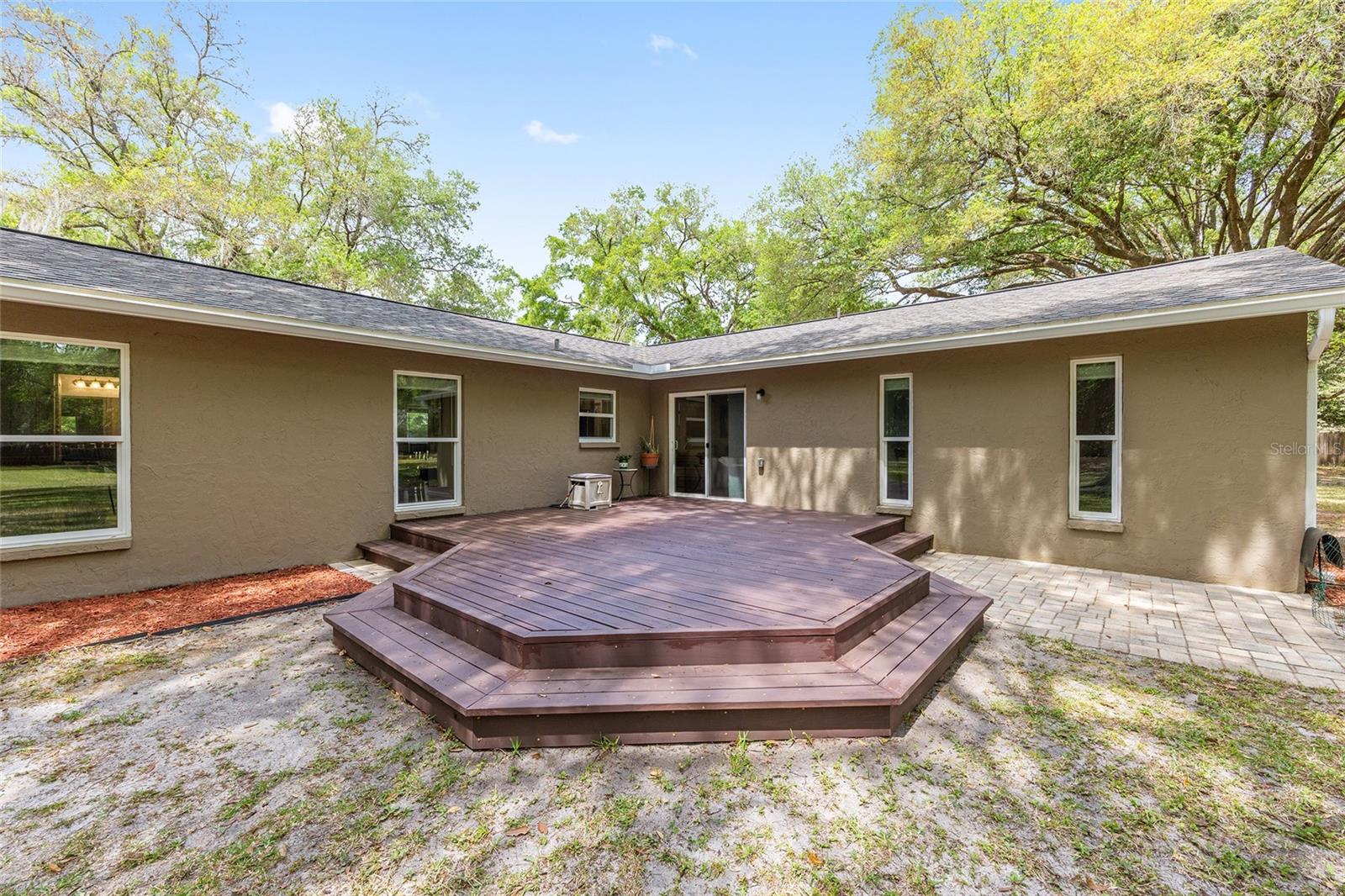 WINDWARD MEADOWS - Residential