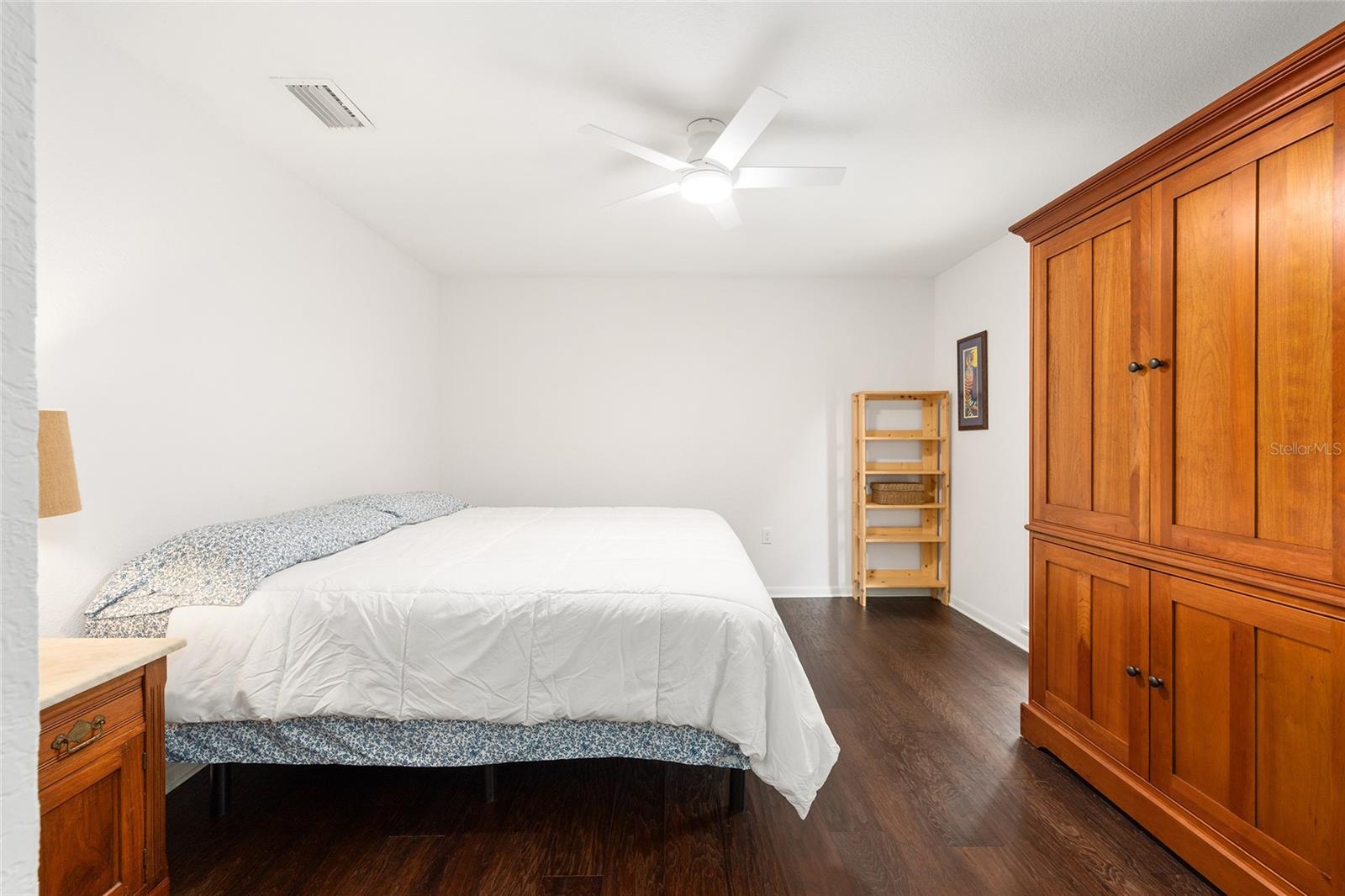 WINDWARD MEADOWS - Residential