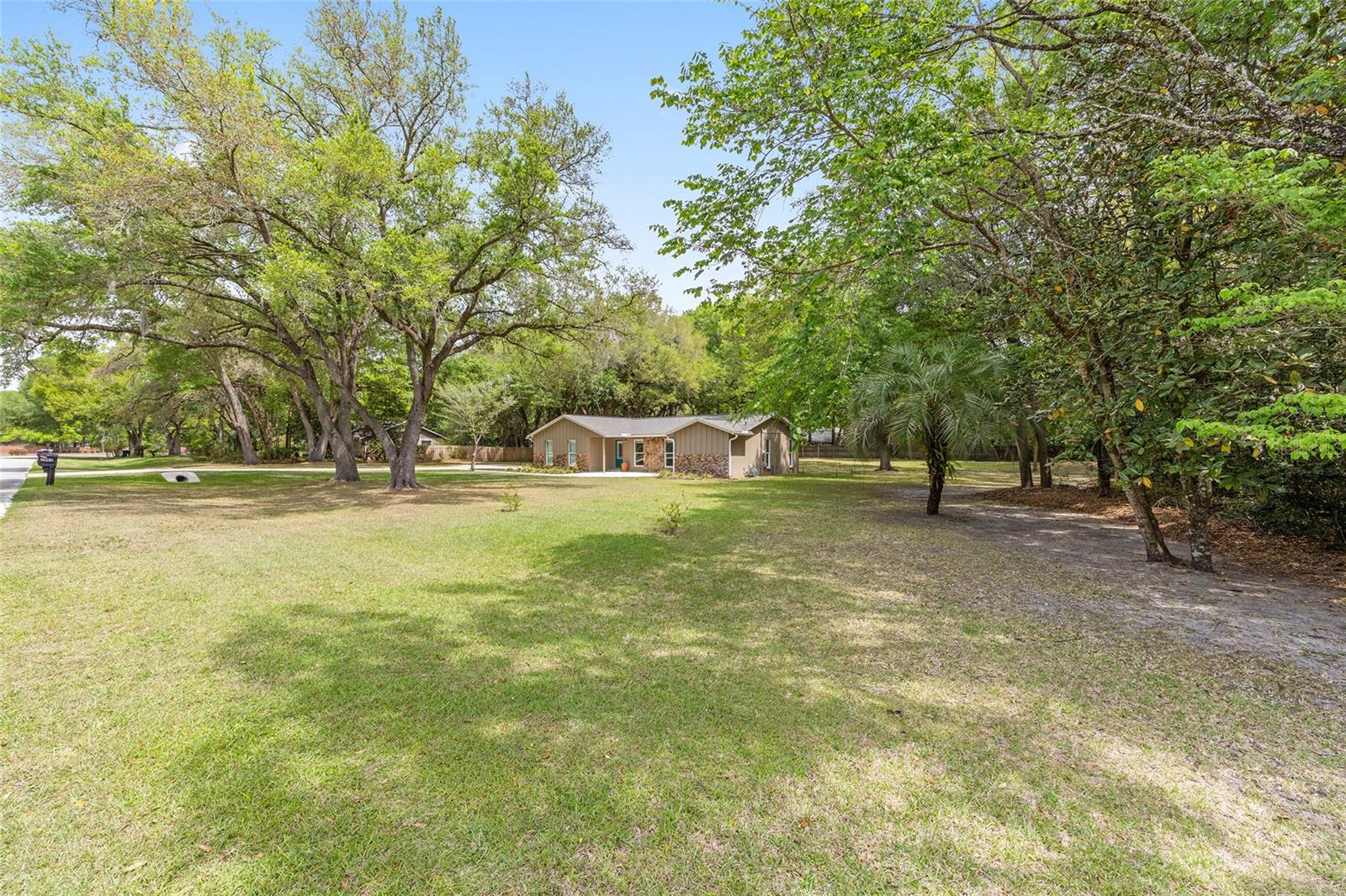 WINDWARD MEADOWS - Residential