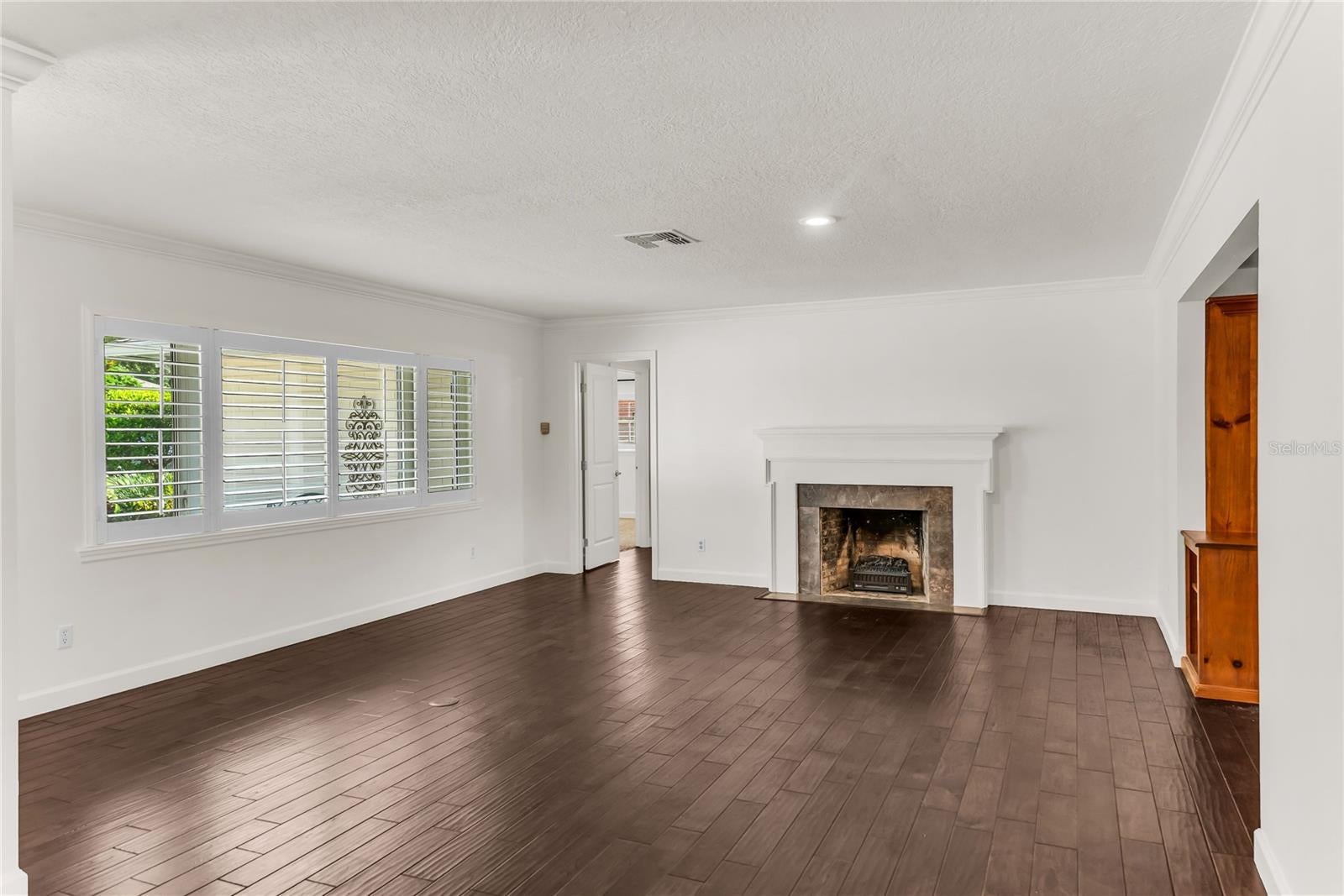 Casas a venda 3 - Jen Dantas 14 HOPKINS CIRCLE