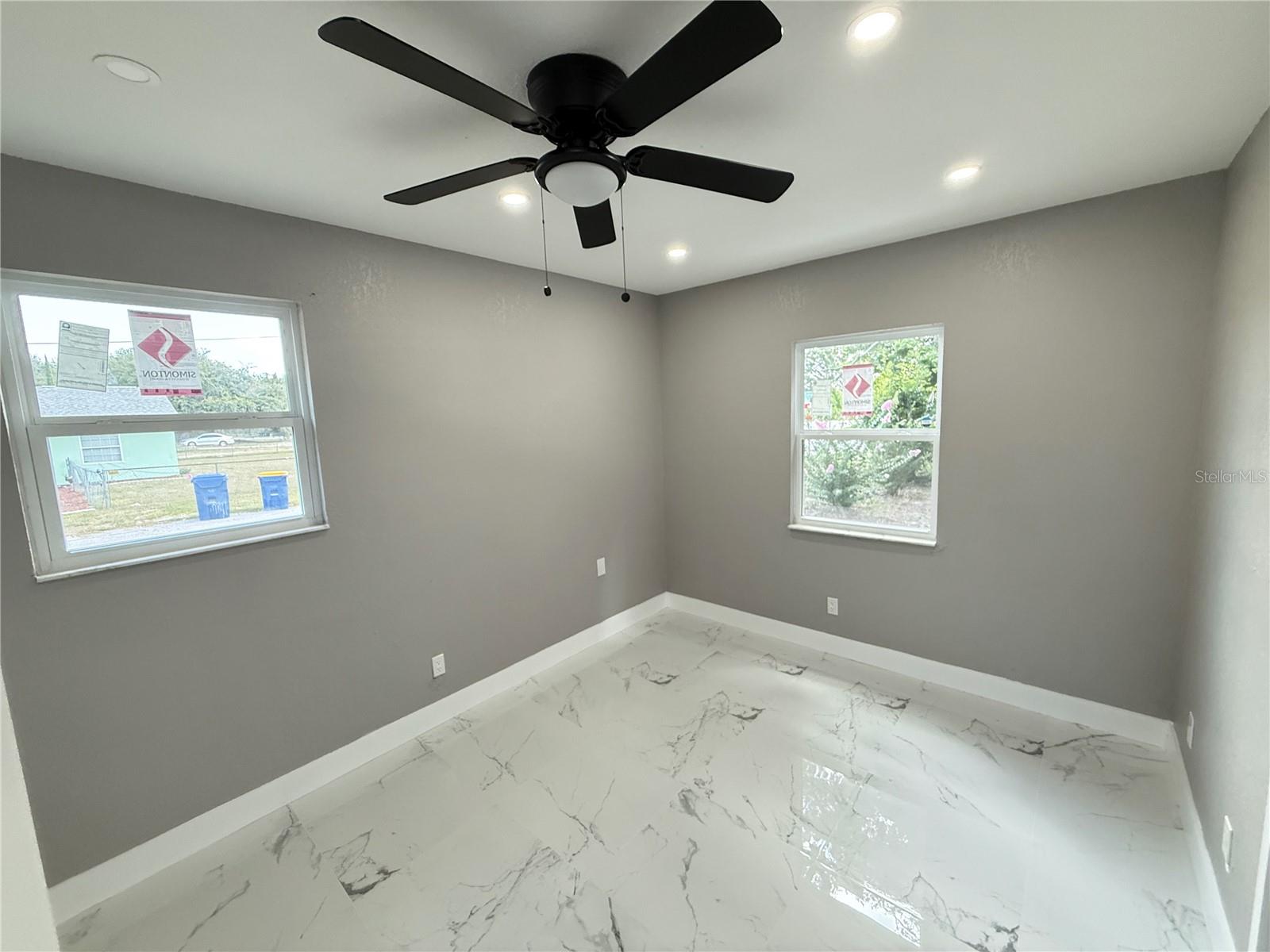 MASCOTTE STIEFEL SUB - Residential