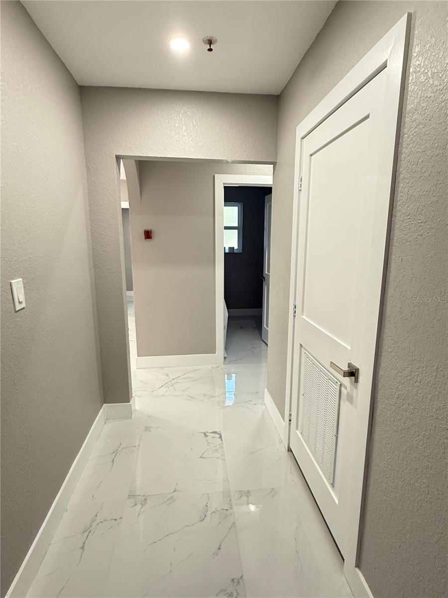 MASCOTTE STIEFEL SUB - Residential