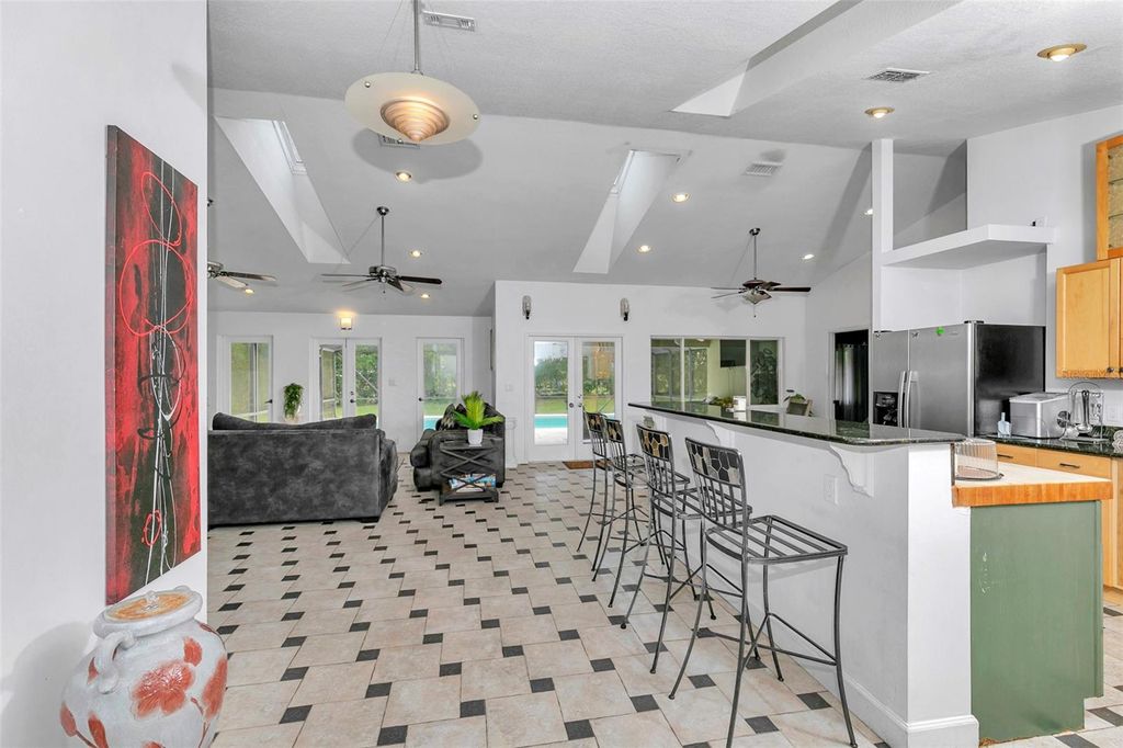 Photo of 3585 SE 55th Court, Ocala, FL 34480 (MLS # O6403874)