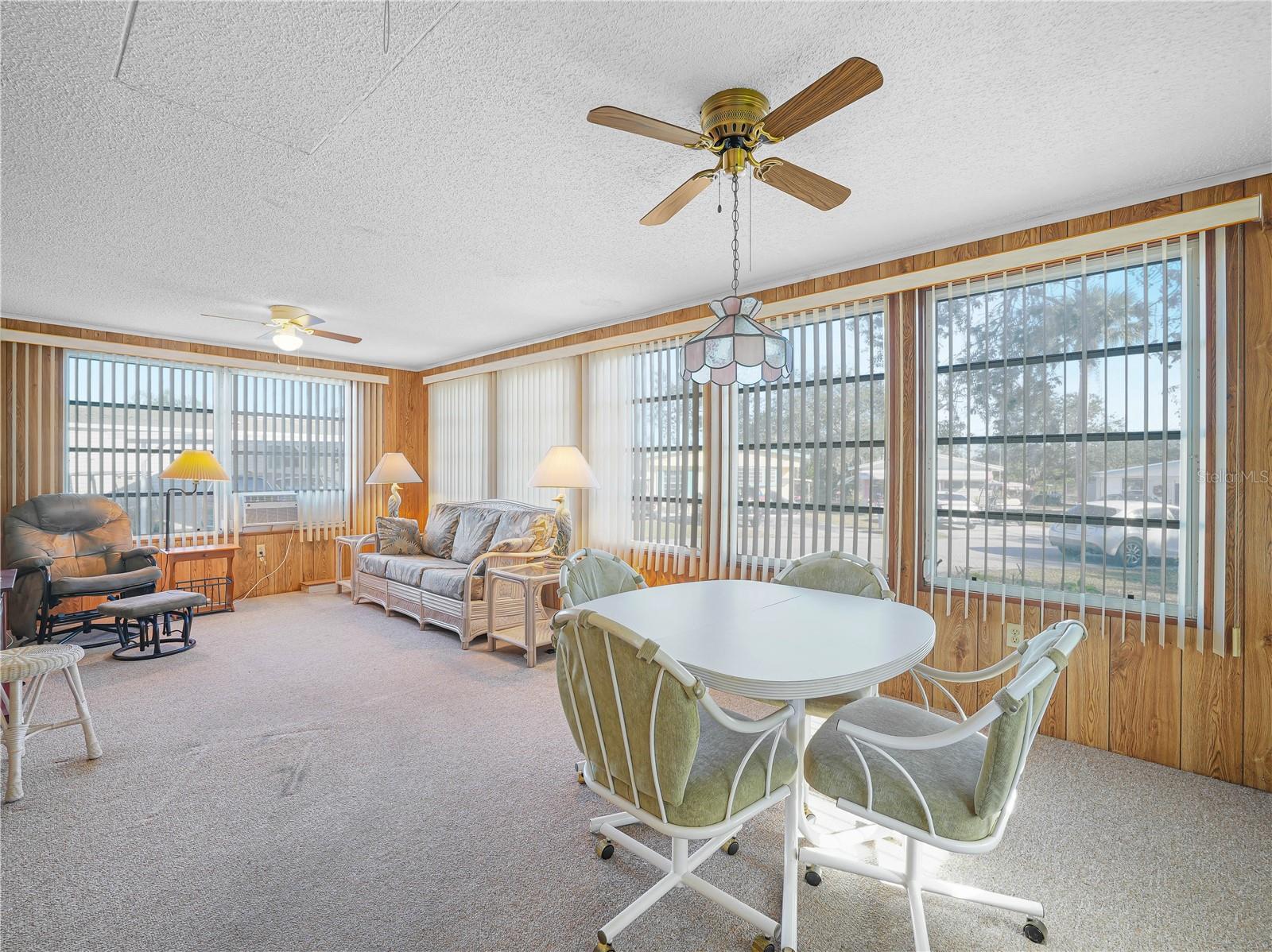 SADDLEBAG LAKE - Residential