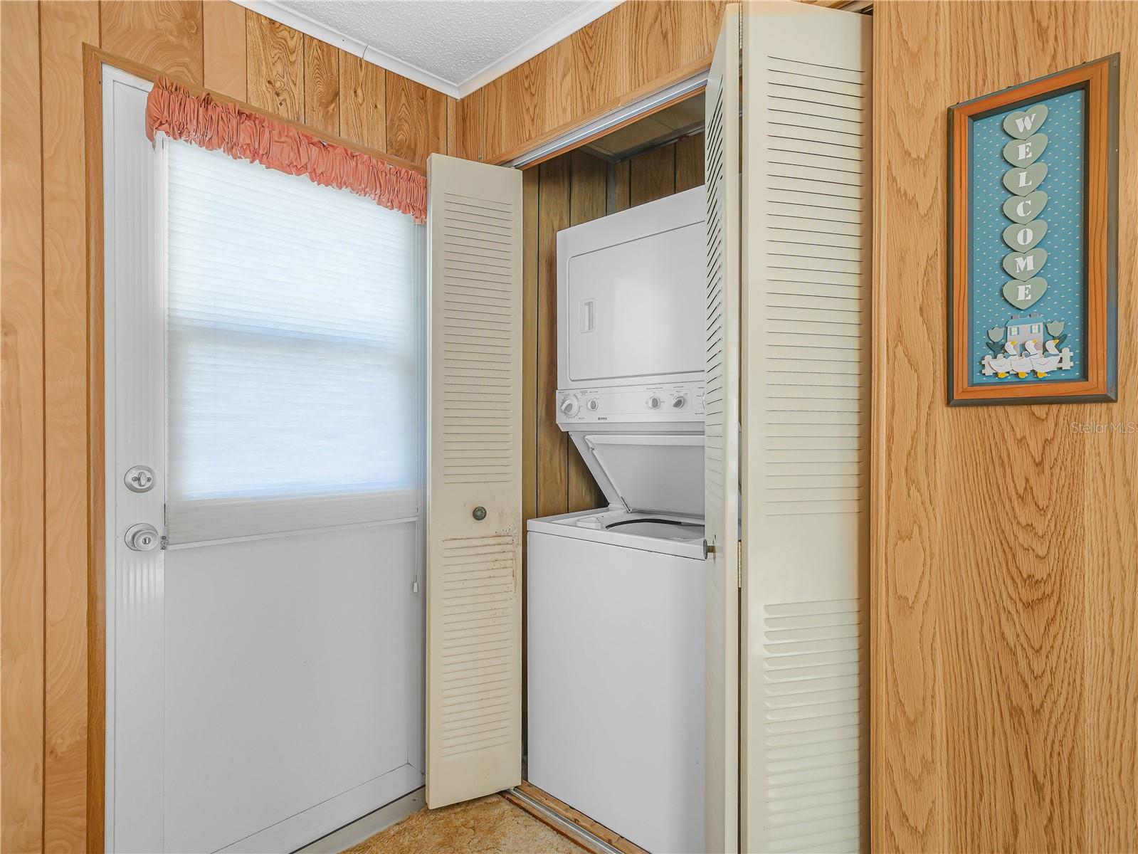 SADDLEBAG LAKE - Residential