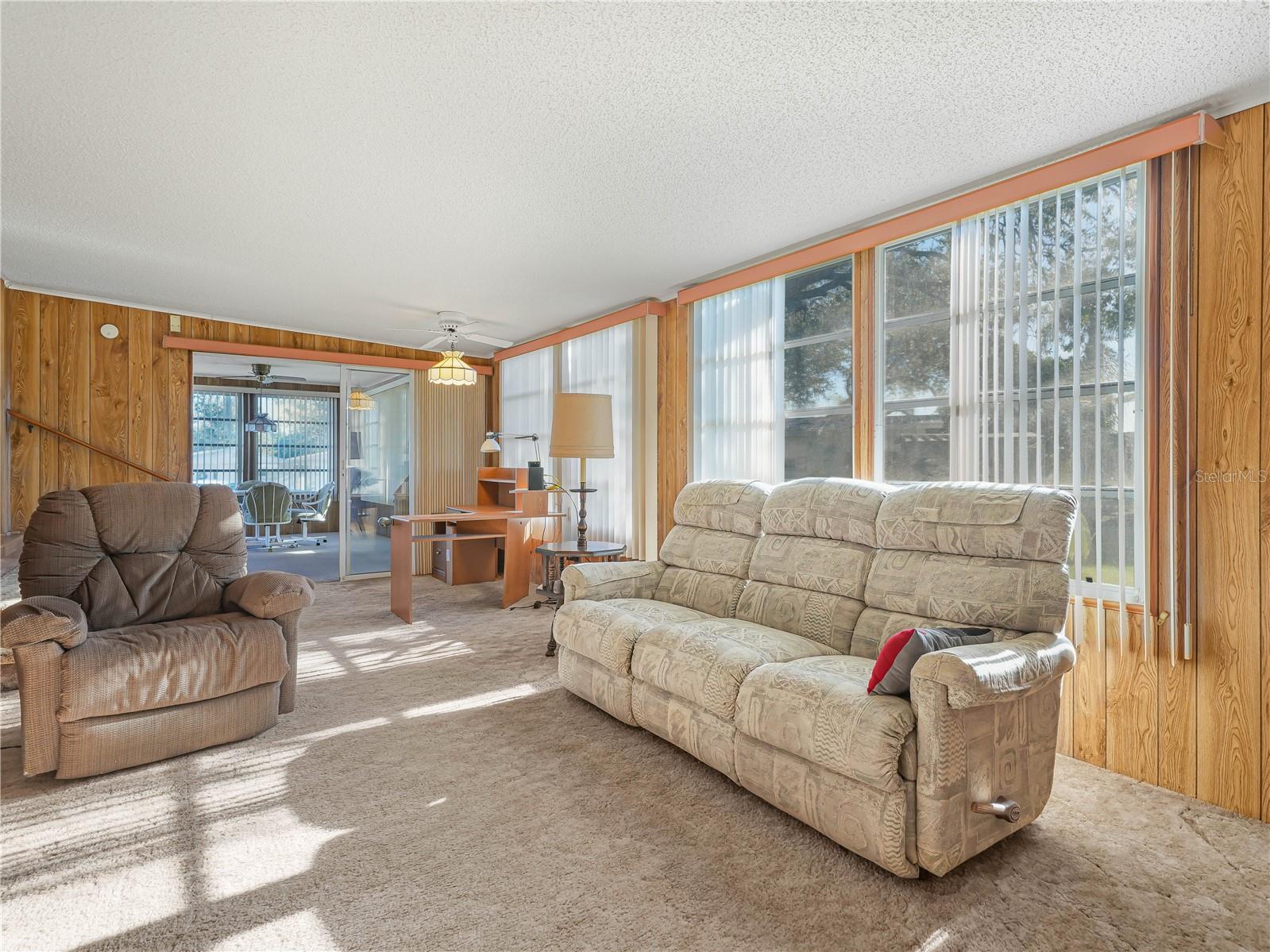 SADDLEBAG LAKE - Residential