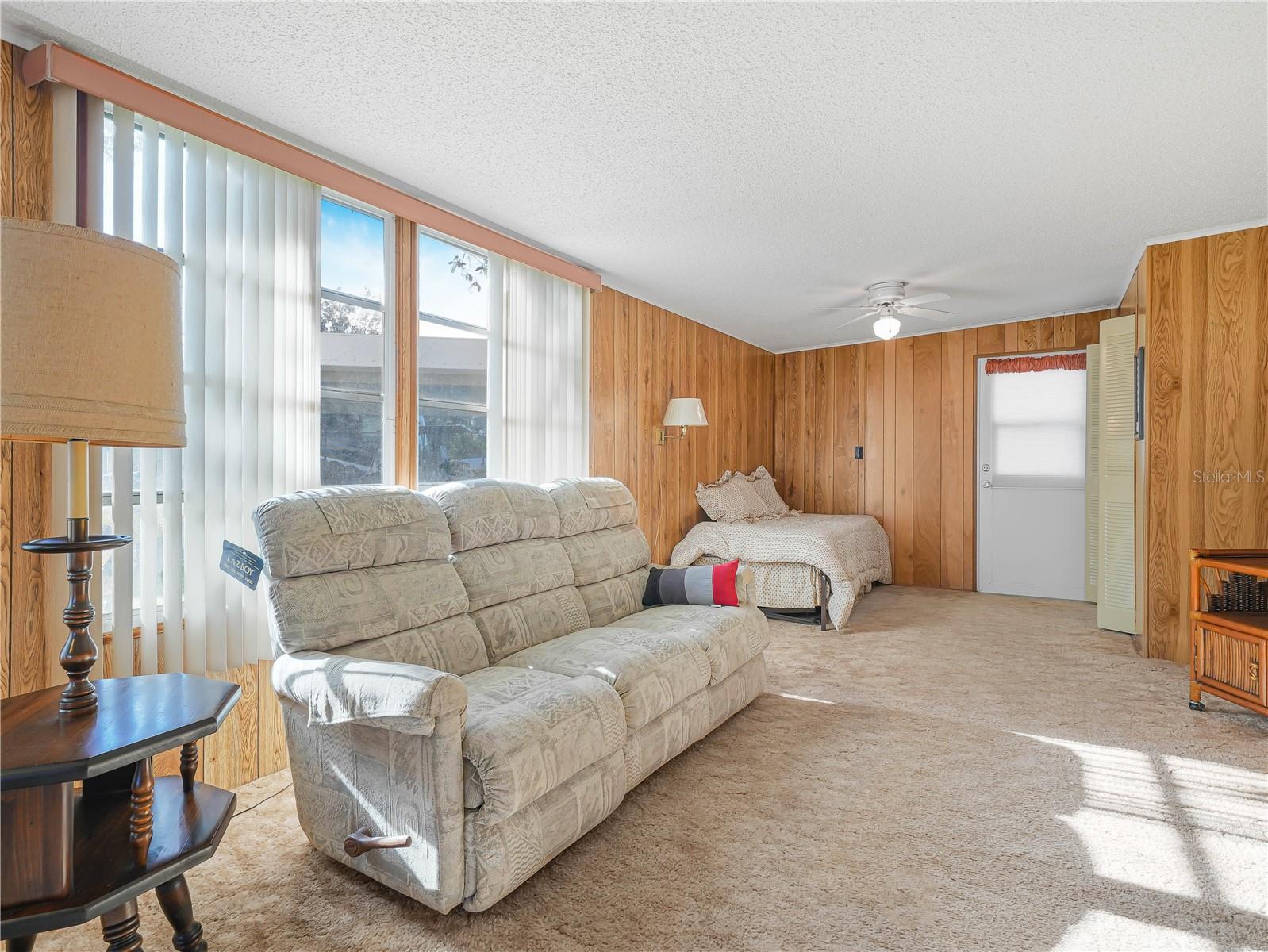 SADDLEBAG LAKE - Residential