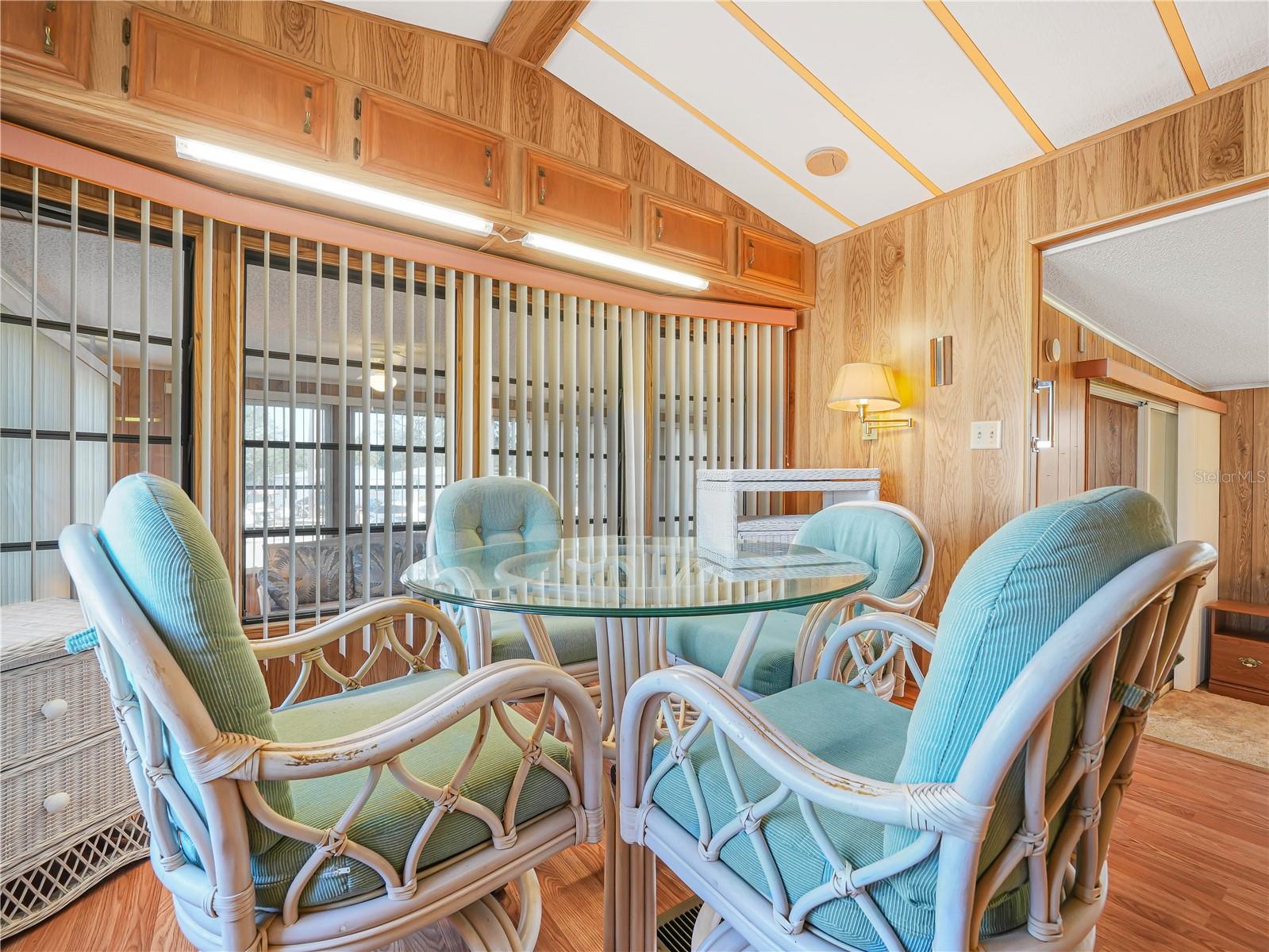 SADDLEBAG LAKE - Residential