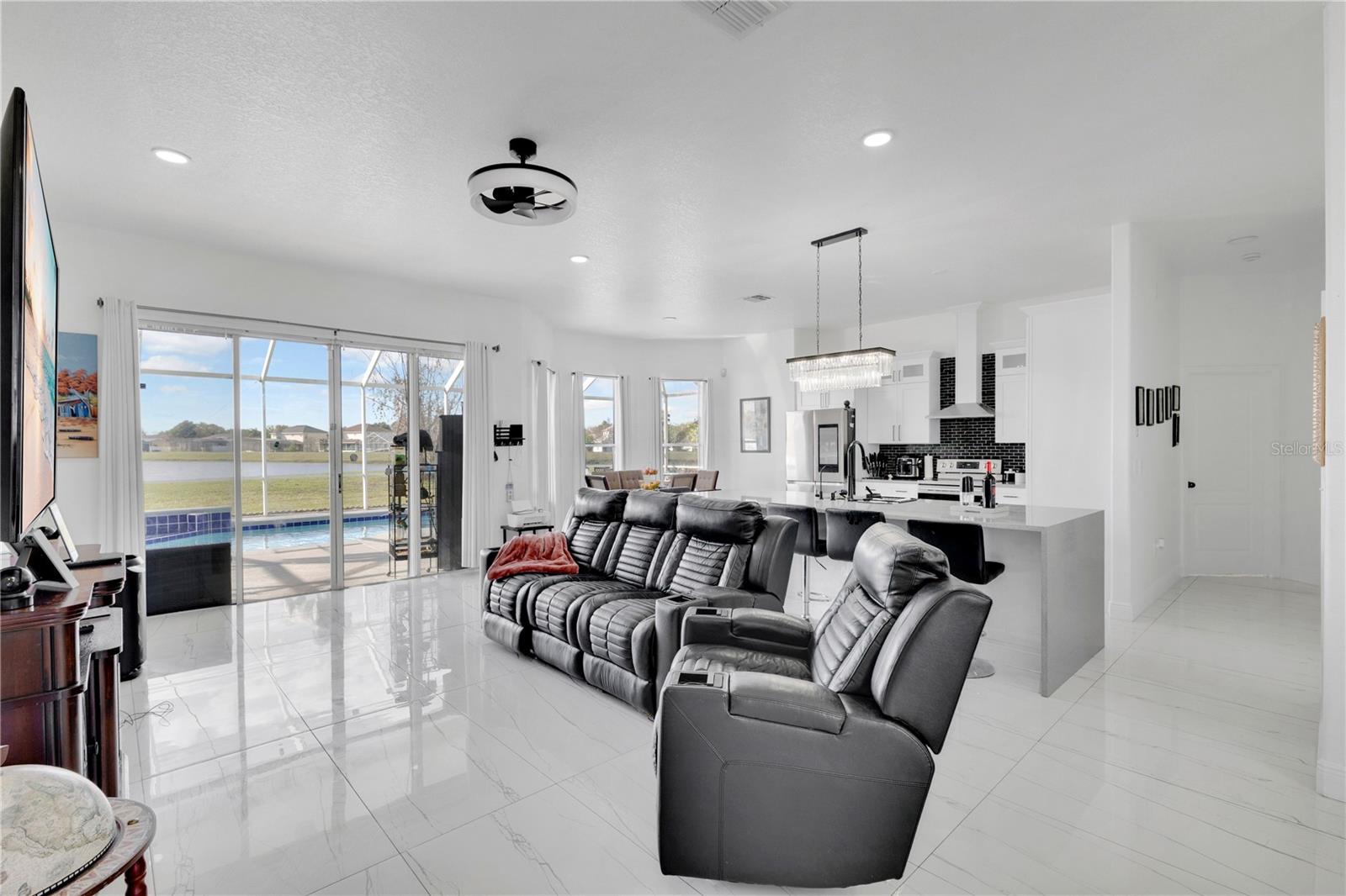 PEBBLE POINTE UNIT 2 - Residential