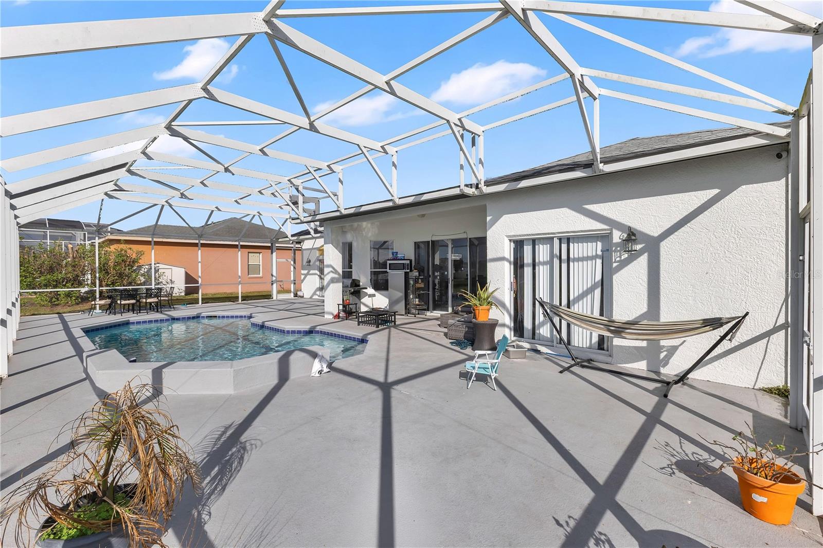 PEBBLE POINTE UNIT 2 - Residential