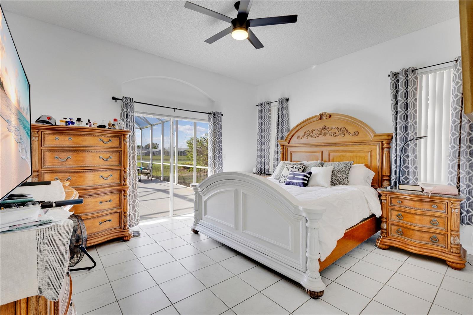 PEBBLE POINTE UNIT 2 - Residential