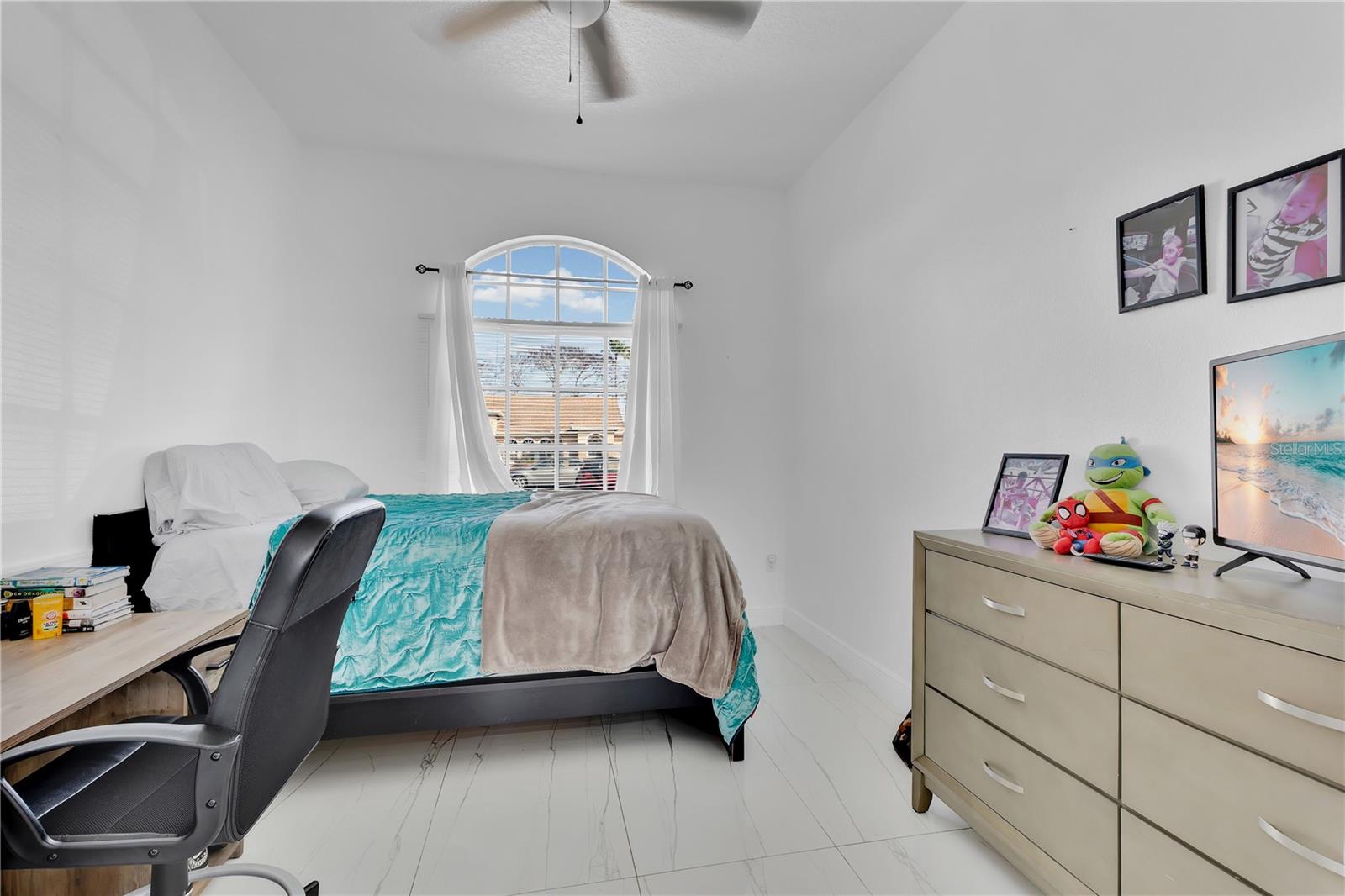 PEBBLE POINTE UNIT 2 - Residential