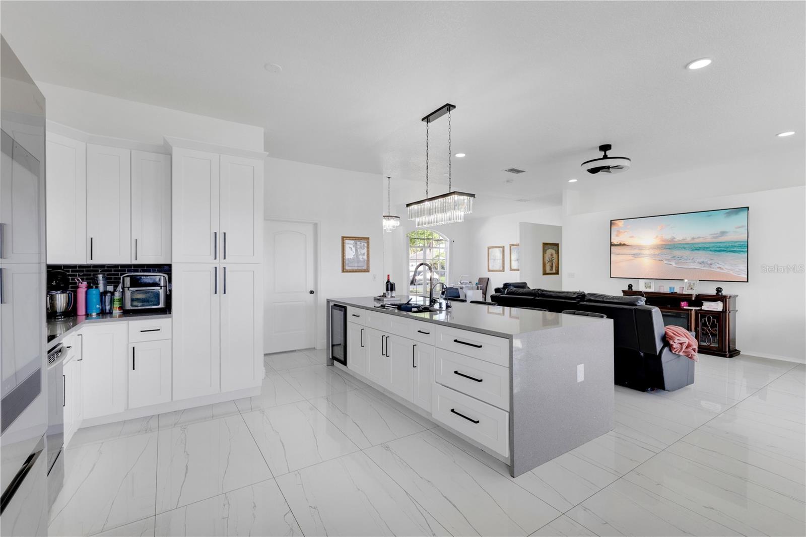 PEBBLE POINTE UNIT 2 - Residential